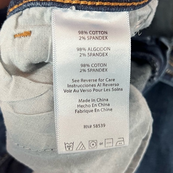 STS Blue Straight Leg Dark Wash Ankle Mid Rise Jeans Blue Size 30 Pockets Denim - Picture 6 of 9